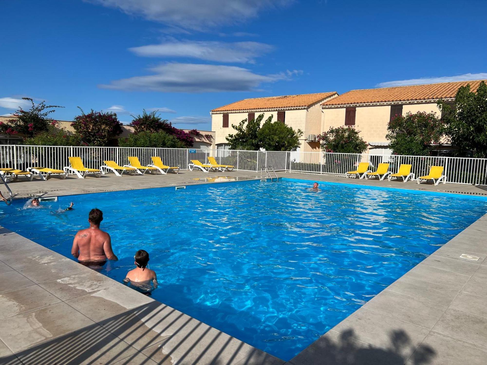 Azur Apartment Le Barcares Bagian luar foto